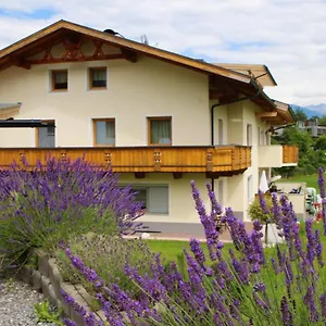 Farm stay Schneiderhof Oberperfuss