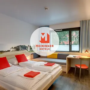 Meininger Downtown Franz Отель