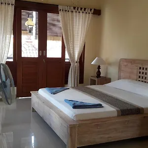 Bed & Breakfast Three Ayu Family House Ubud (Bali)